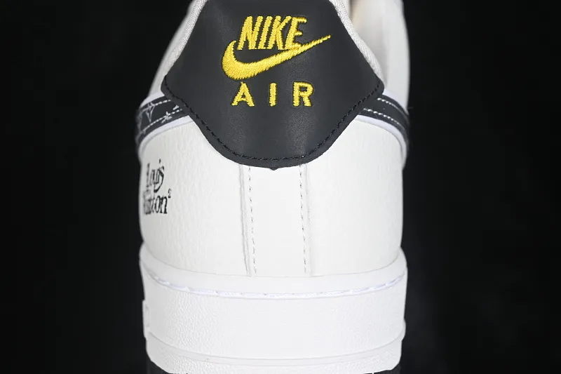 All categories Nk Air Force 1 Air Force series Nk Air Force 1 Low Air Force low-top Nike Air Force 1'07 Low joint model Air Force 1 low-top casual sneakers WY0655-104